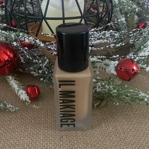 IL Makiage Foundation